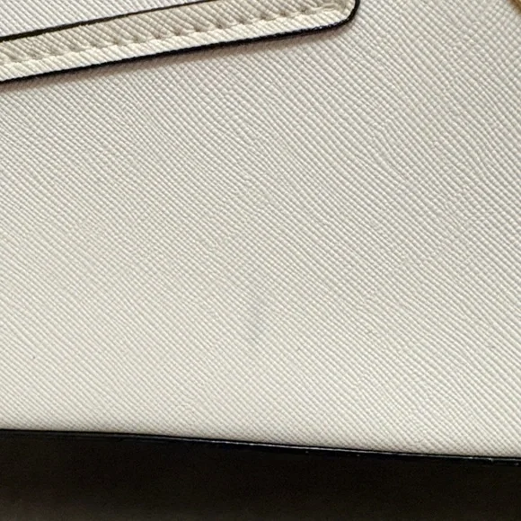 Betsey Johnson Floral Cat Design Tote Bag - Picture 6 of 6